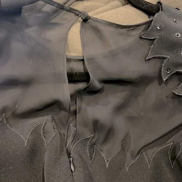 Vintage 80s Black Shift dress with long billowy sleeves and appliqués, small - Picture 8 of 8